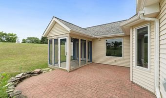 112 Orchard Valley Dr, Avilla, IN 46710