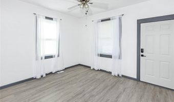 710 E Main St, Alhambra, IL 62001