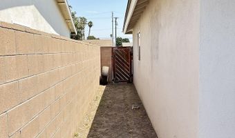1087 Milligan Dr, Camarillo, CA 93010