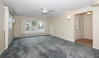 831 S Mitchell Ave, Arlington Heights, IL 60005