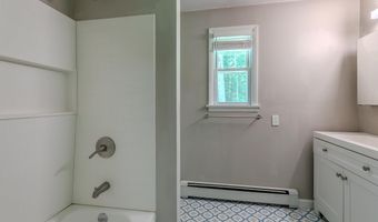 107 Colbrook Dr, Arlington, VT 05250