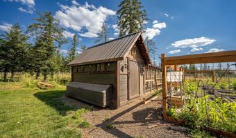 12768 Sedgwick Ln, Athol, ID 83801