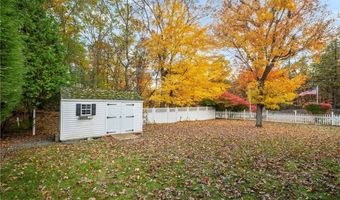 86 Forestdale Dr, Cumberland, RI 02864