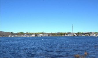 410 Wandsworth St, Narragansett, RI 02882