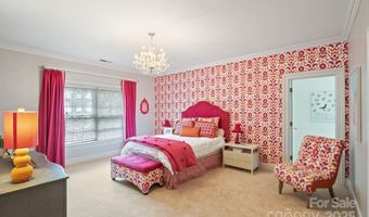 3605 Hampton Manor Dr, Charlotte, NC 28226
