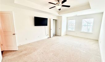 34 Auburn Woods Dr, Auburn, GA 30011
