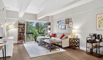 42 8th St 1411, Boston, MA 02129