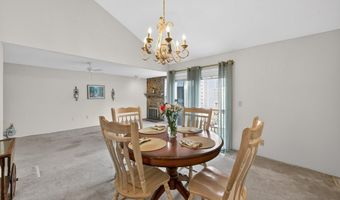 62 Monticello Dr 62, Branford, CT 06405
