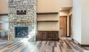 2816 E Sunflower Cir, Brandon, SD 57005