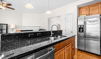 5725 CALLCOTT Way P, Alexandria, VA 22312