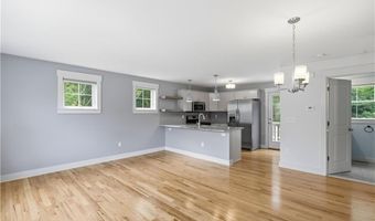 12 Park Ave 13, Narragansett, RI 02882