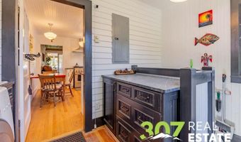 916 Canyon Ave, Cody, WY 82414