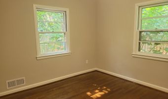 2250 N QUANTICO St, Arlington, VA 22205