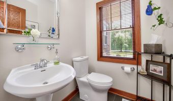 33943 Mill Creek Dr, Adel, IA 50003