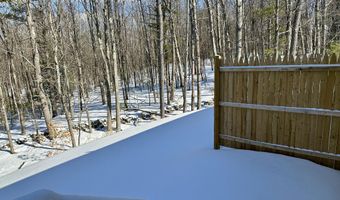 29 Village Cir, Augusta, ME 04330