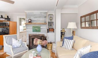 50 Cole St, Jamestown, RI 02835