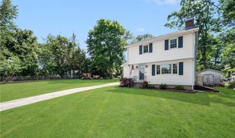 22 Clyde St, Blackstone, MA 01504