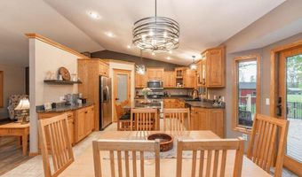 38177 Twin Oaks Dr, Avon, MN 56310