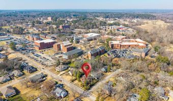 304 CHERRY St, Arkadelphia, AR 71923