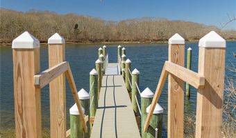 101 Kenyon Farm Rd, Narragansett, RI 02882