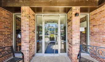 110 S Dunton Ave 2C, Arlington Heights, IL 60005