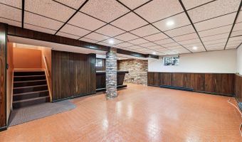 8510 BROWNING Ct, Annandale, VA 22003