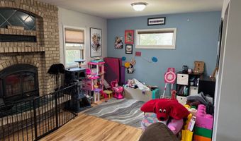 216 4th St E, Bottineau, ND 58318
