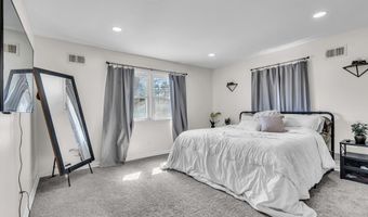 228 Elizabeth Ave, Bayville, NJ 08721