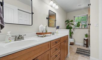 874 W Cunningham St, Alcoa, TN 37701