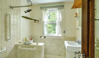 15 S Of Commons Rd, Little Compton, RI 02837