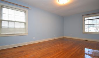 482 Snow Hill St, Ayden, NC 28513