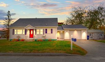 4 Arbania St, Auburn, ME 04210