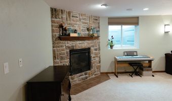 W6548 ETHAN Drive, Appleton, WI 54915