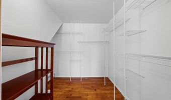 103 Nassau Dr, Albertson, NY 11507