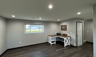1210 NE 32nd Ave, Aberdeen, SD 57401