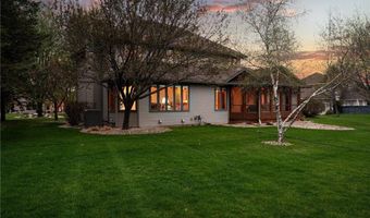 805 27th St SW, Austin, MN 55912