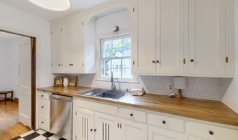 429 Fremont St, Anoka, MN 55303