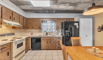1640 JUNO Trl 205C, Astor, FL 32102