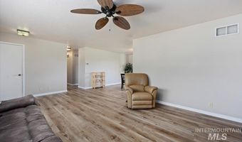 1030 Clear Creek Dr, Buhl, ID 83316