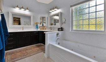 1070 Suzanne Dr, Angels Camp, CA 95222