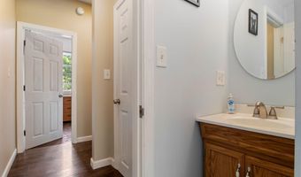 15 Hamden Place Rd, Arundel, ME 04046