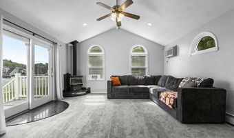 49 Baldwin Rd, Billerica, MA 01821