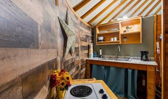 6328 River Rd, Clark Fork, ID 83811