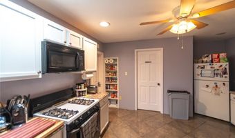 2248 E Broadway, Alton, IL 62002