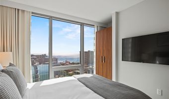 383 Kalaimoku St 3010, Honolulu, HI 96815