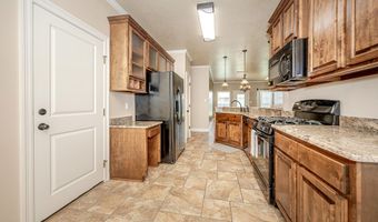 745 Champagne Dr, Biloxi, MS 39532