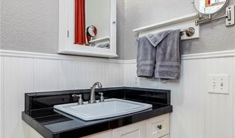 405 NW 5th St, Bentonville, AR 72712