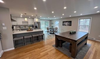 20 Lakeview Dr, Albrightsville, PA 18210