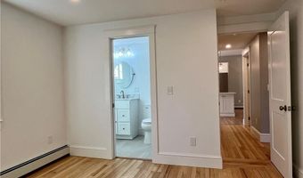 45 Trout Dr, Middletown, RI 02842