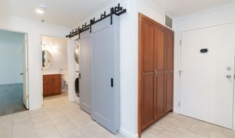 49 Rose St 307, Branford, CT 06405